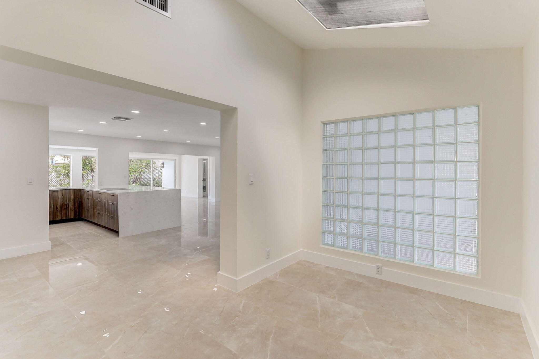 LANDINGS FIRST SEC - Residential