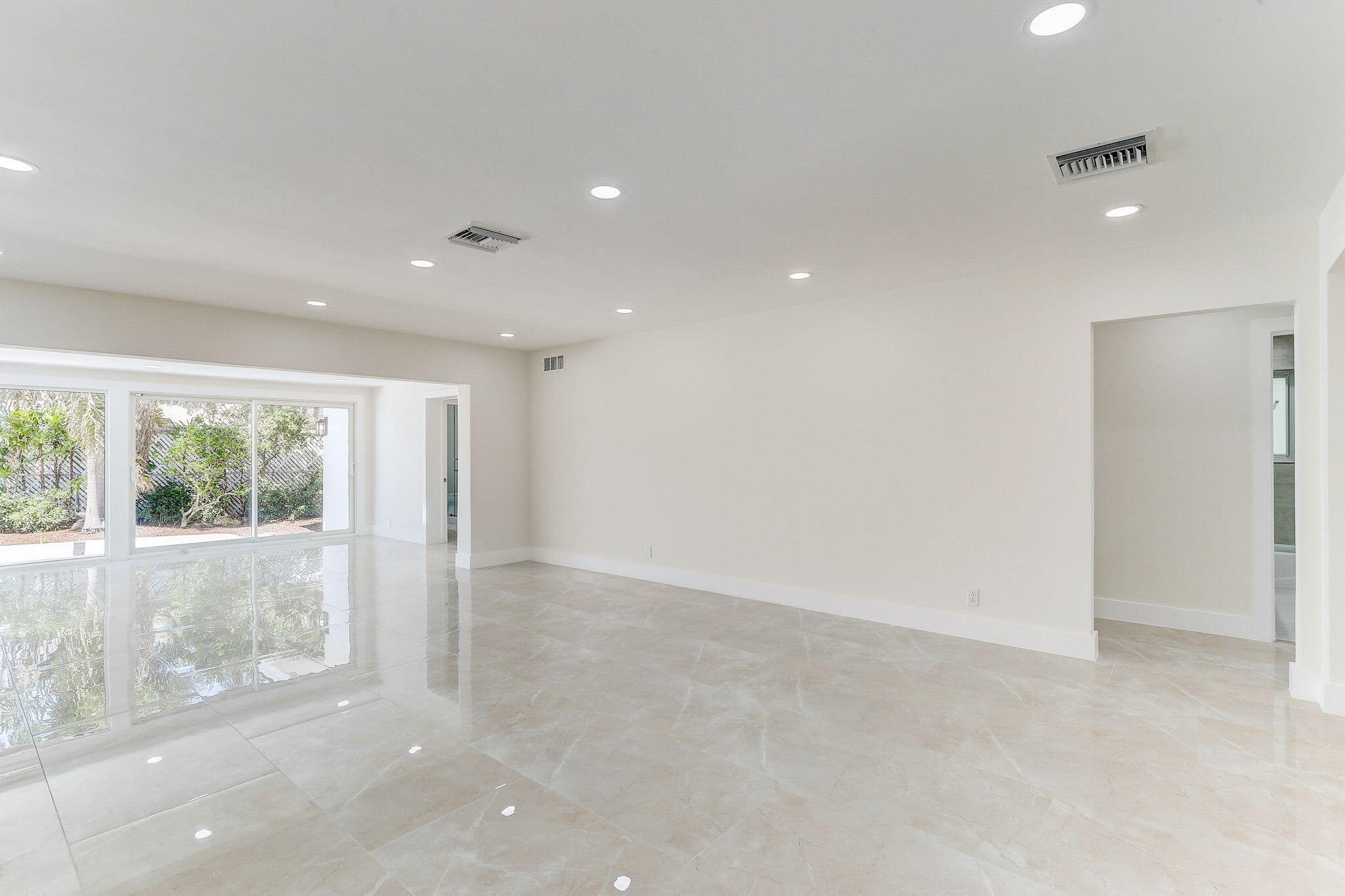 LANDINGS FIRST SEC - Residential