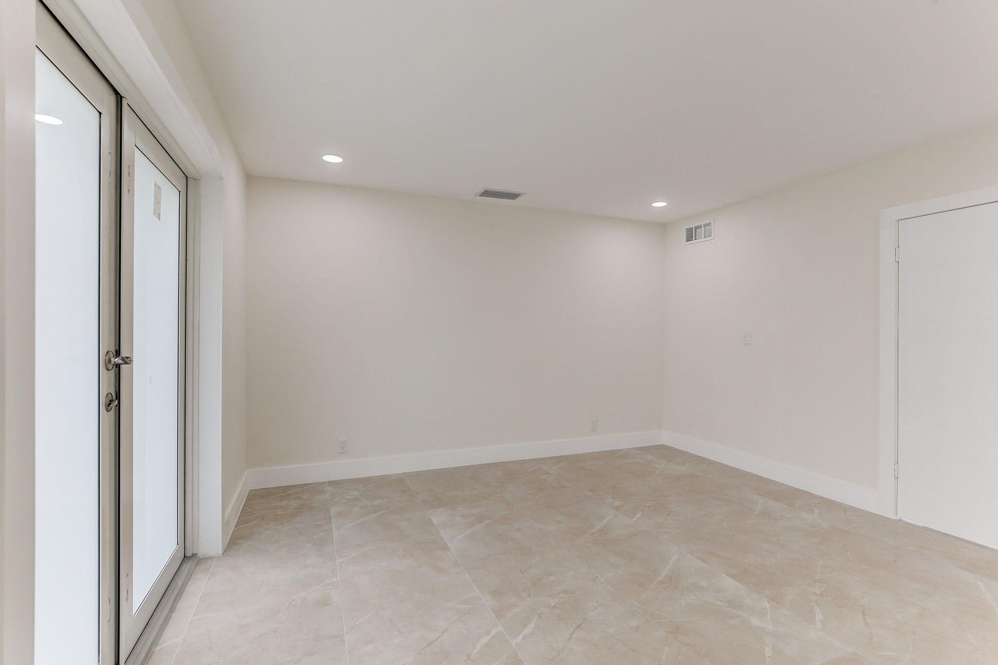 LANDINGS FIRST SEC - Residential