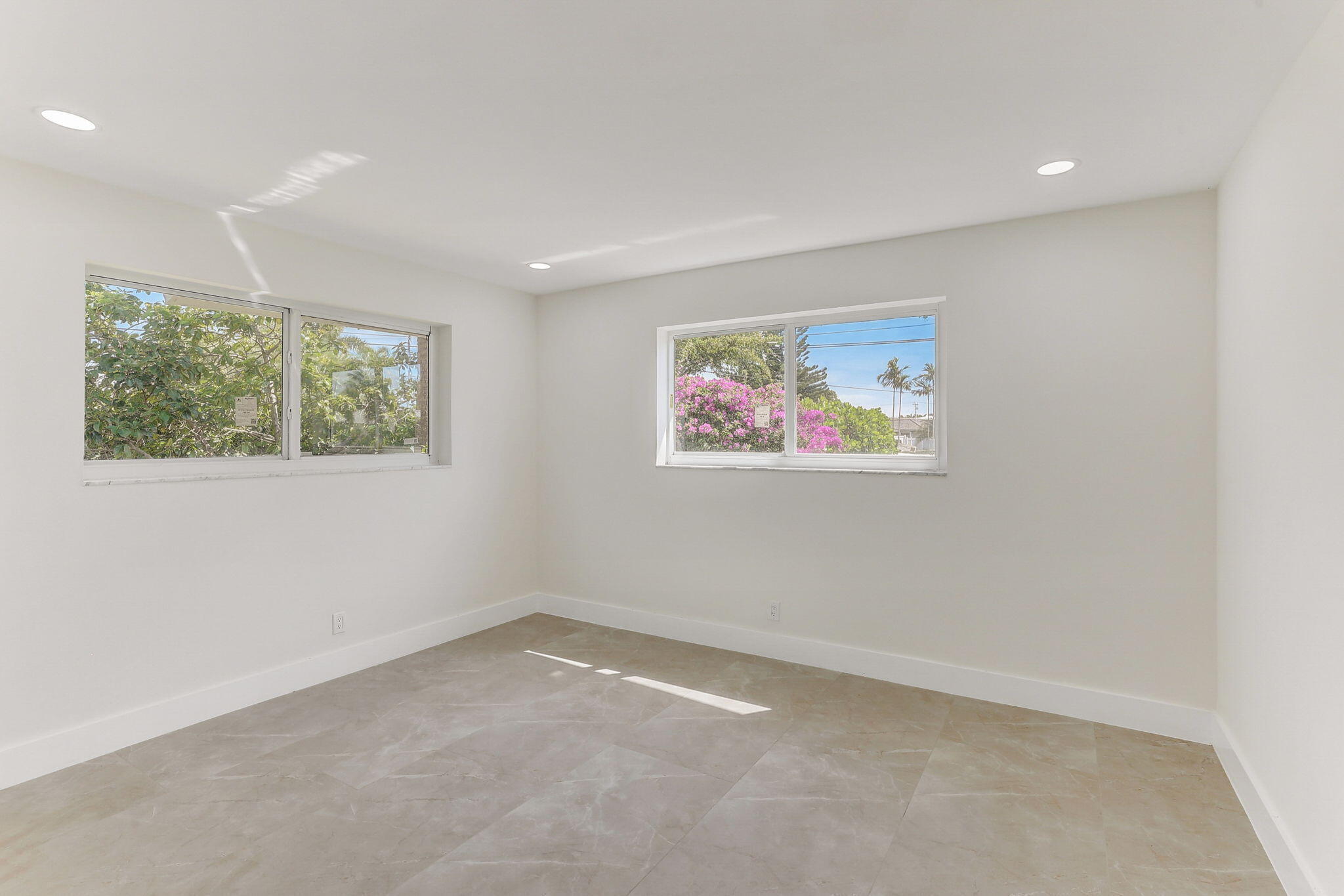 LANDINGS FIRST SEC - Residential