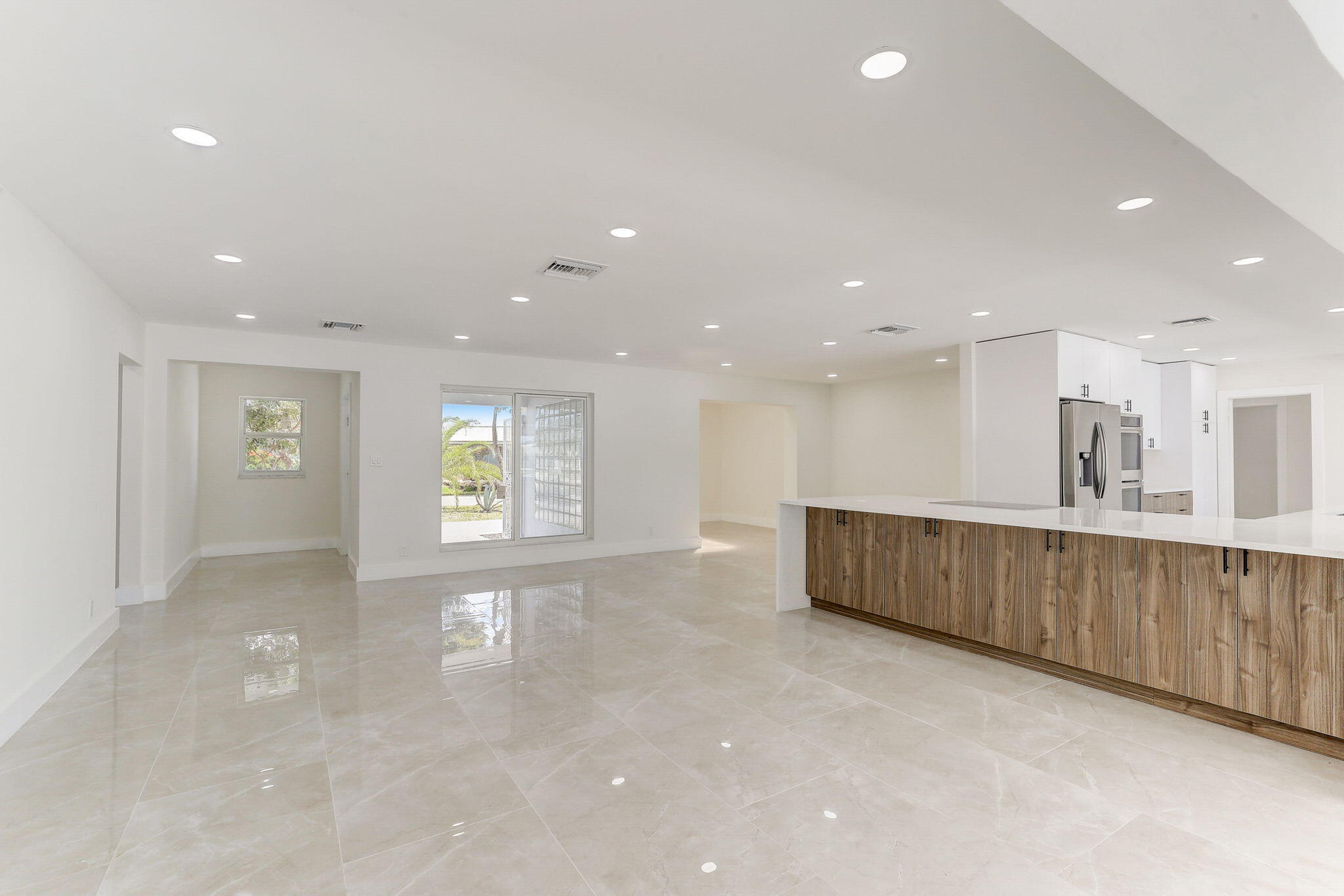 LANDINGS FIRST SEC - Residential