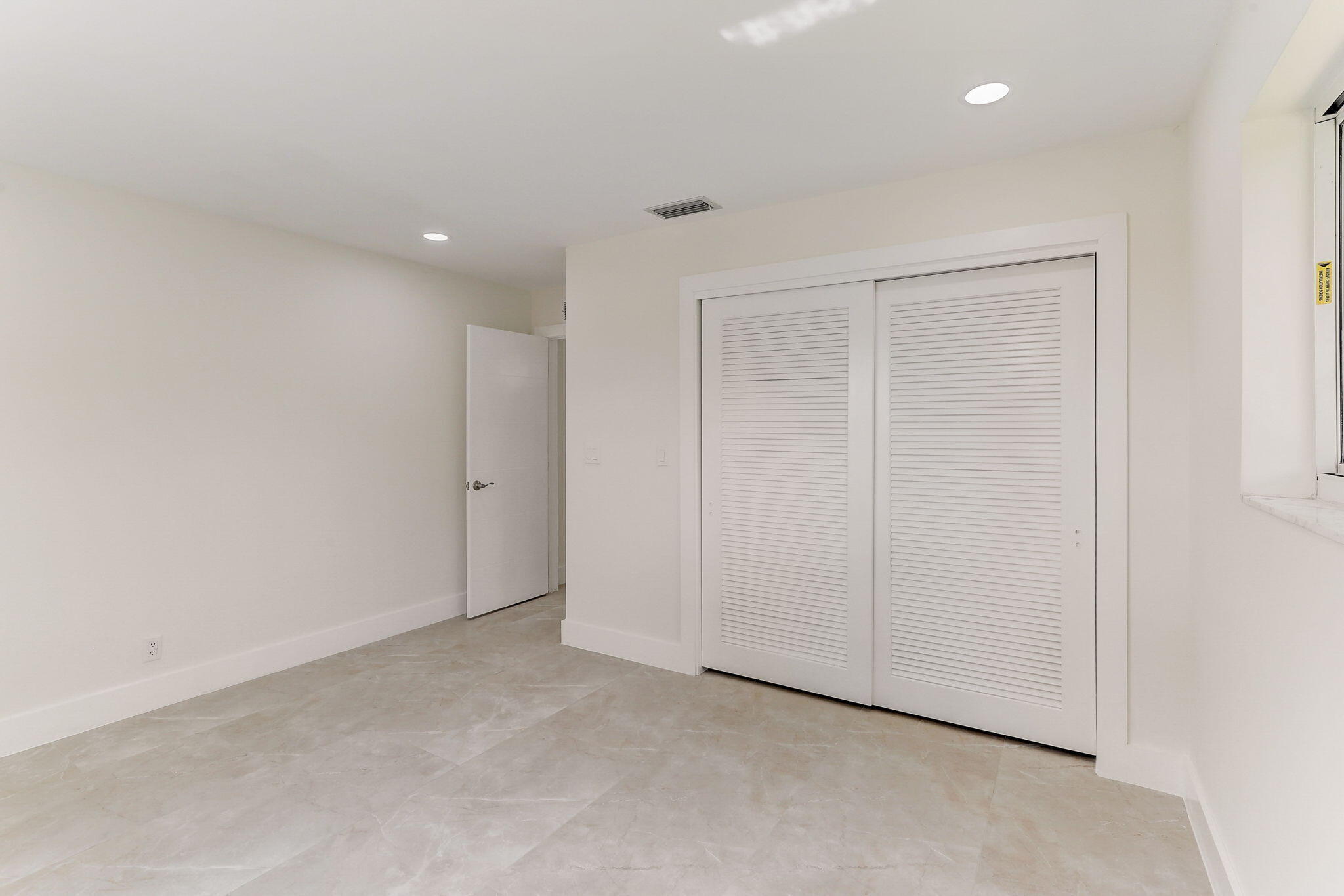 LANDINGS FIRST SEC - Residential