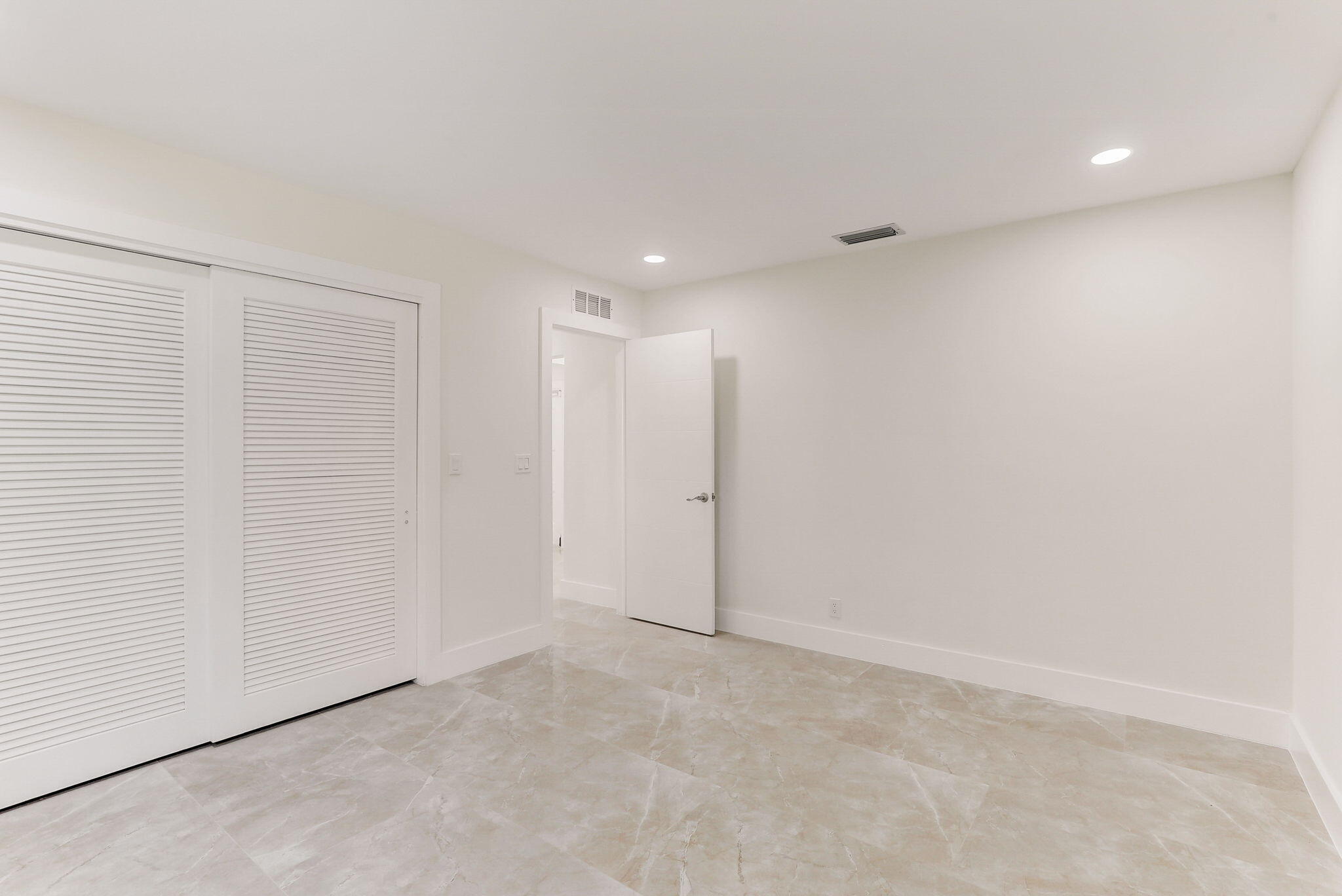 LANDINGS FIRST SEC - Residential