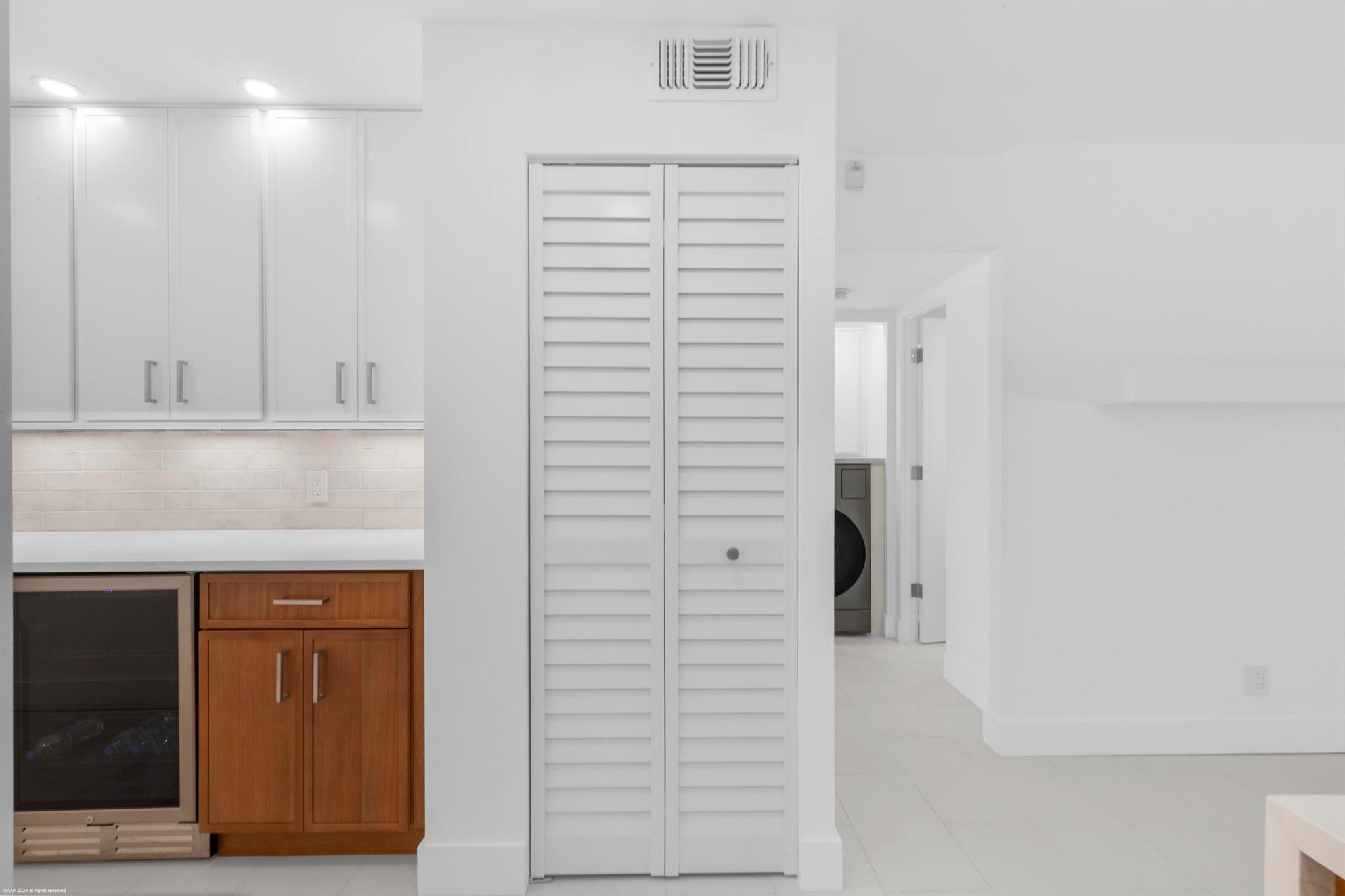 SUGAR SANDS CONDO 17 - Residential Lease