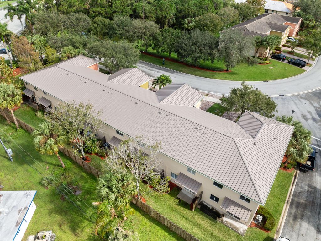 Photo of 320 SE Bloxham Way, Stuart, FL 34997 (MLS # R11037599)