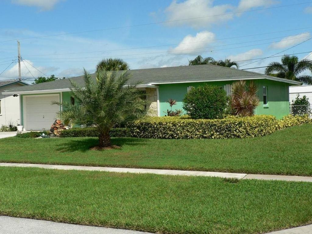 Photo of 3777 Gull Road, Palm Beach Gardens, FL 33410 (MLS # R10738925)