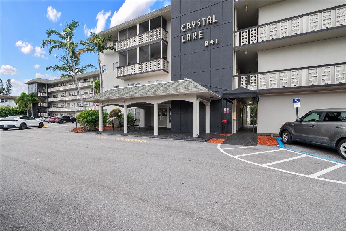 941 Crystal Lake Drive 402, Deerfield Beach FL 33064