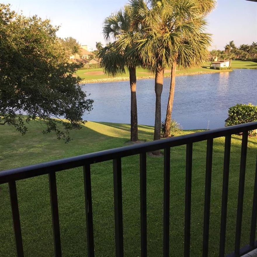 REDUCED $30,000 FOR FLOORING/UPGRADE ALLOWANCE. Embrace the soothing Jupiter Inlet and lighthouse. Envelop the alluring beach, Broadway shows at The Maltz Theater, indulge in the chic boutiques and sumptuous restaurants at Jupiter's Harborside. Spacious living room, wood burning fireplace, separate dining with an enlarged dining area accompanied by stunning built in seating with bay window. Glass solarium with panoramic golf course and lake vista. Oversized Master Suite with double sliders overlooking a par 3 golf course....Ceramic tile.  Corner unit with new A/C April 2018.  Master bath with roman tub and two vanities.  The community offers a, and fabulous hoa fees, and an unmatched location in Jupiter, Florida. Available furnished for an additional $4200.