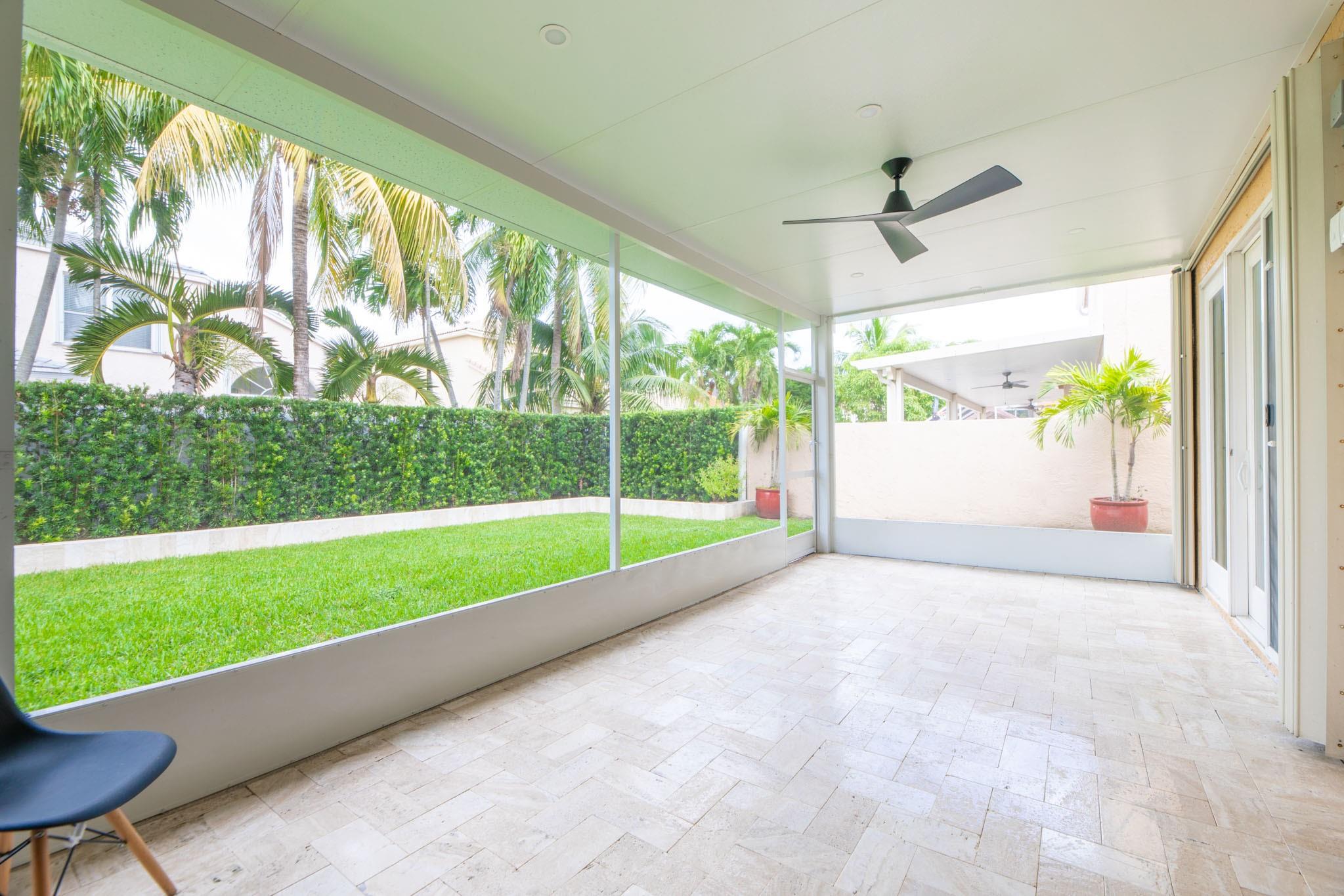 Towngate 156-11 B - Residential Lease