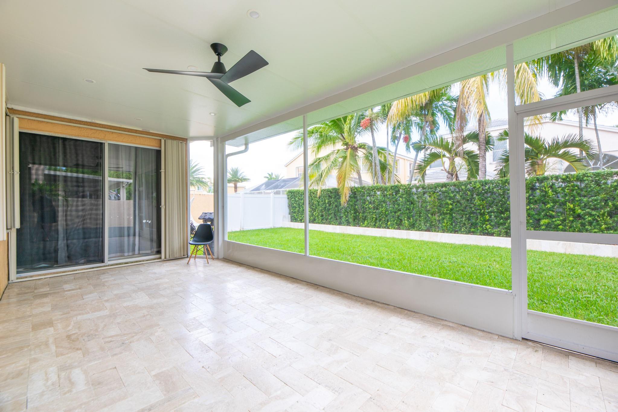 Towngate 156-11 B - Residential Lease