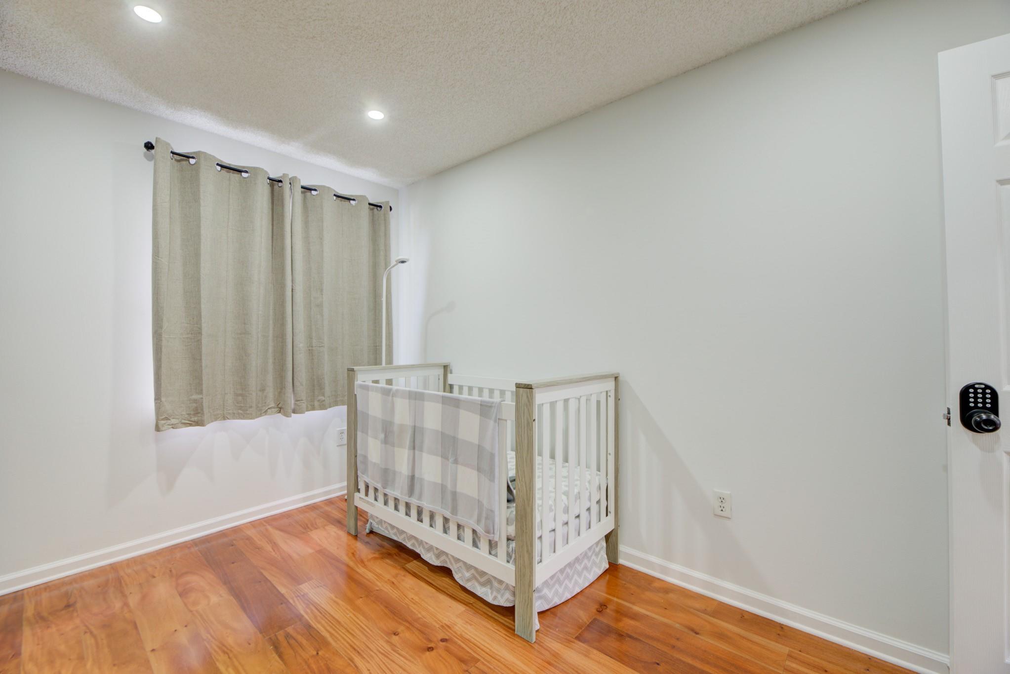 Towngate 156-11 B - Residential Lease