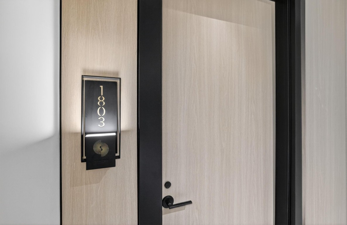 151 N Seabreeze Boulevard 1803-E