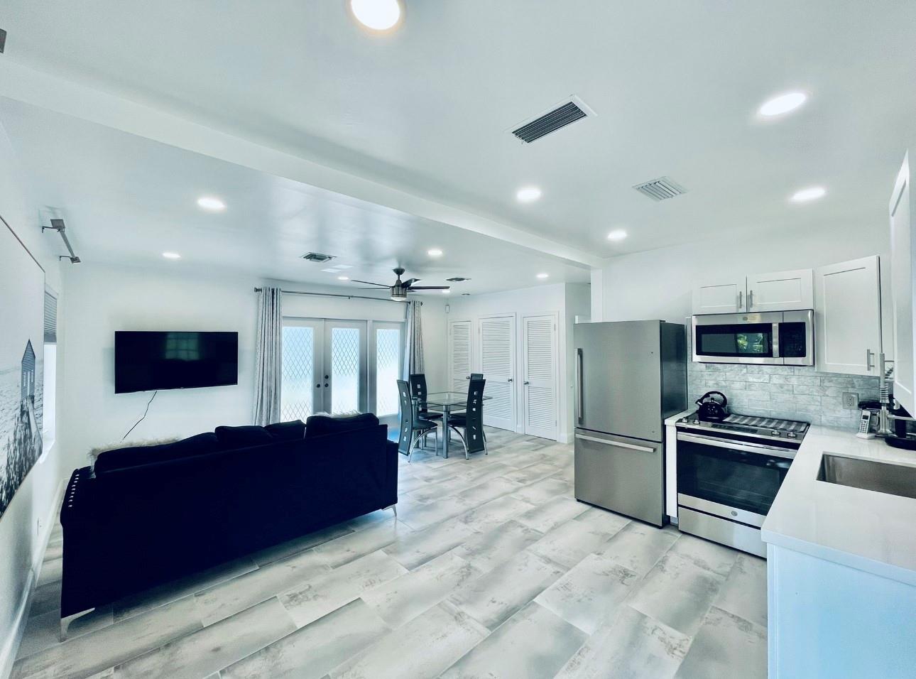 VICTORIA PARK CORR AMEN P - Residential