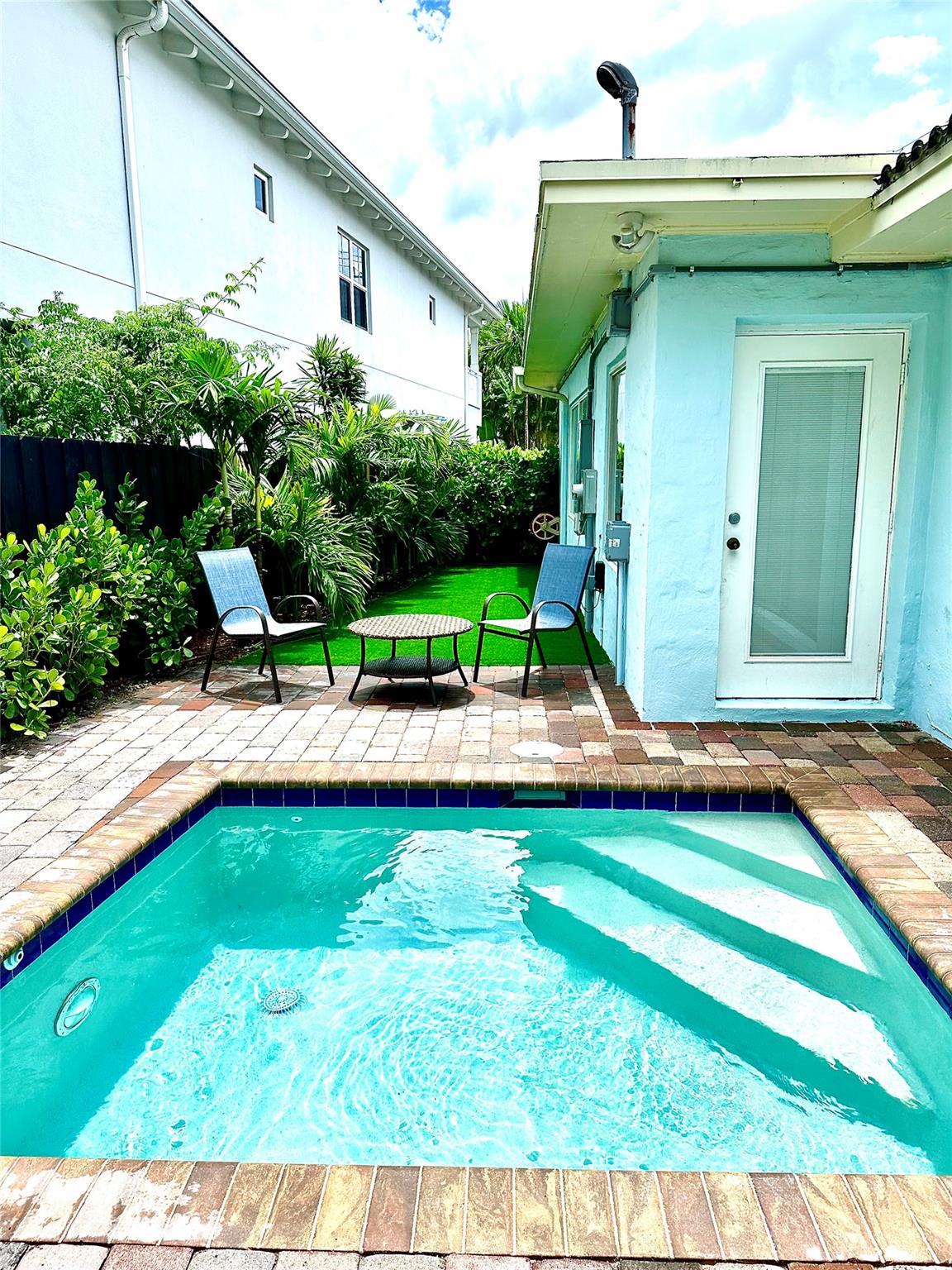 VICTORIA PARK CORR AMEN P - Residential