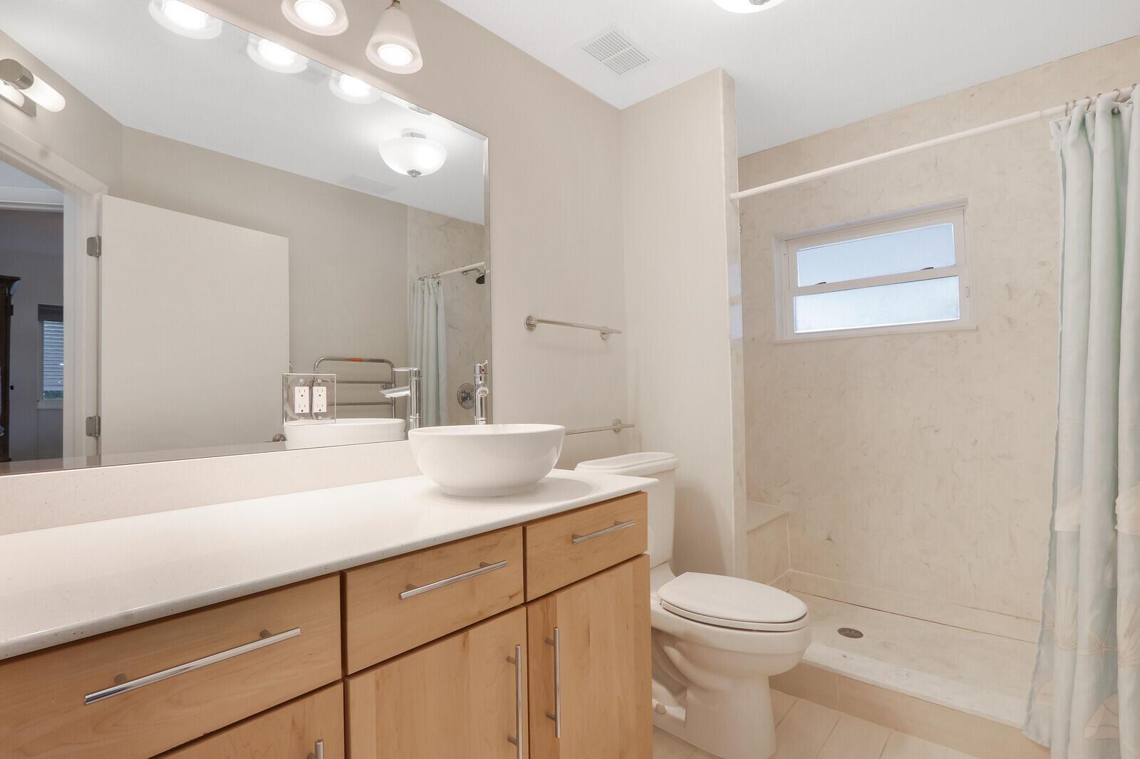 SEA GATE HARBOR - Residential