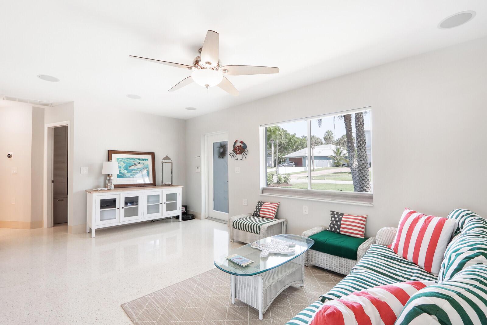 SEA GATE HARBOR - Residential