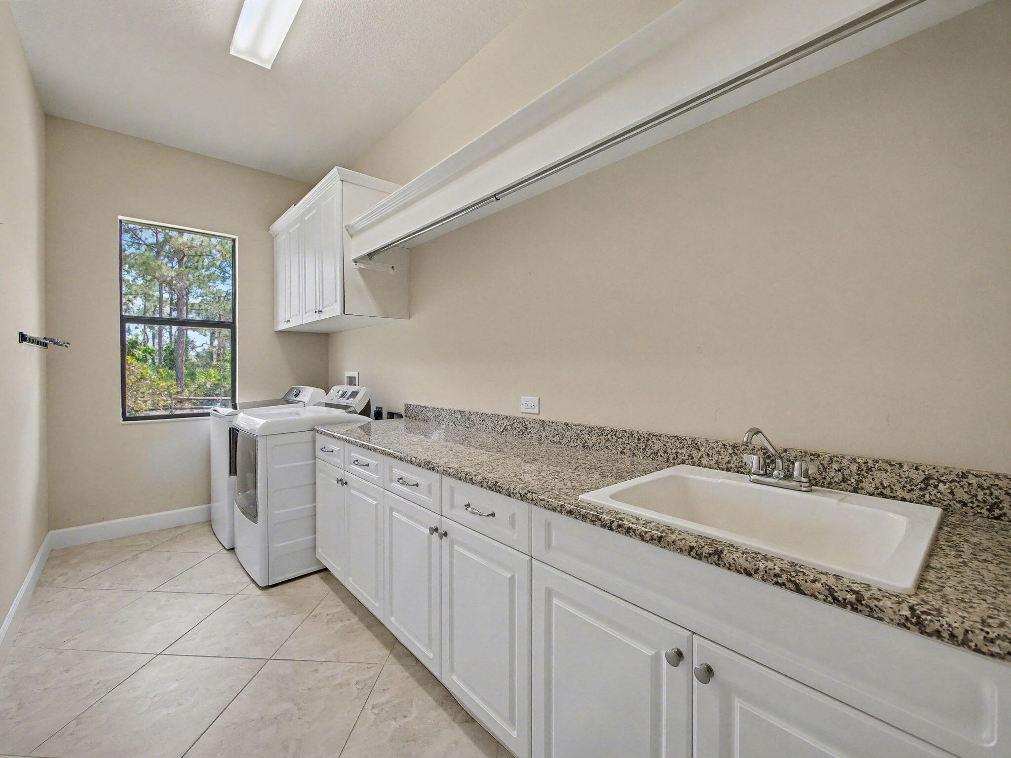 SAND TRAIL (AKA COPPERLEAF) - Residential