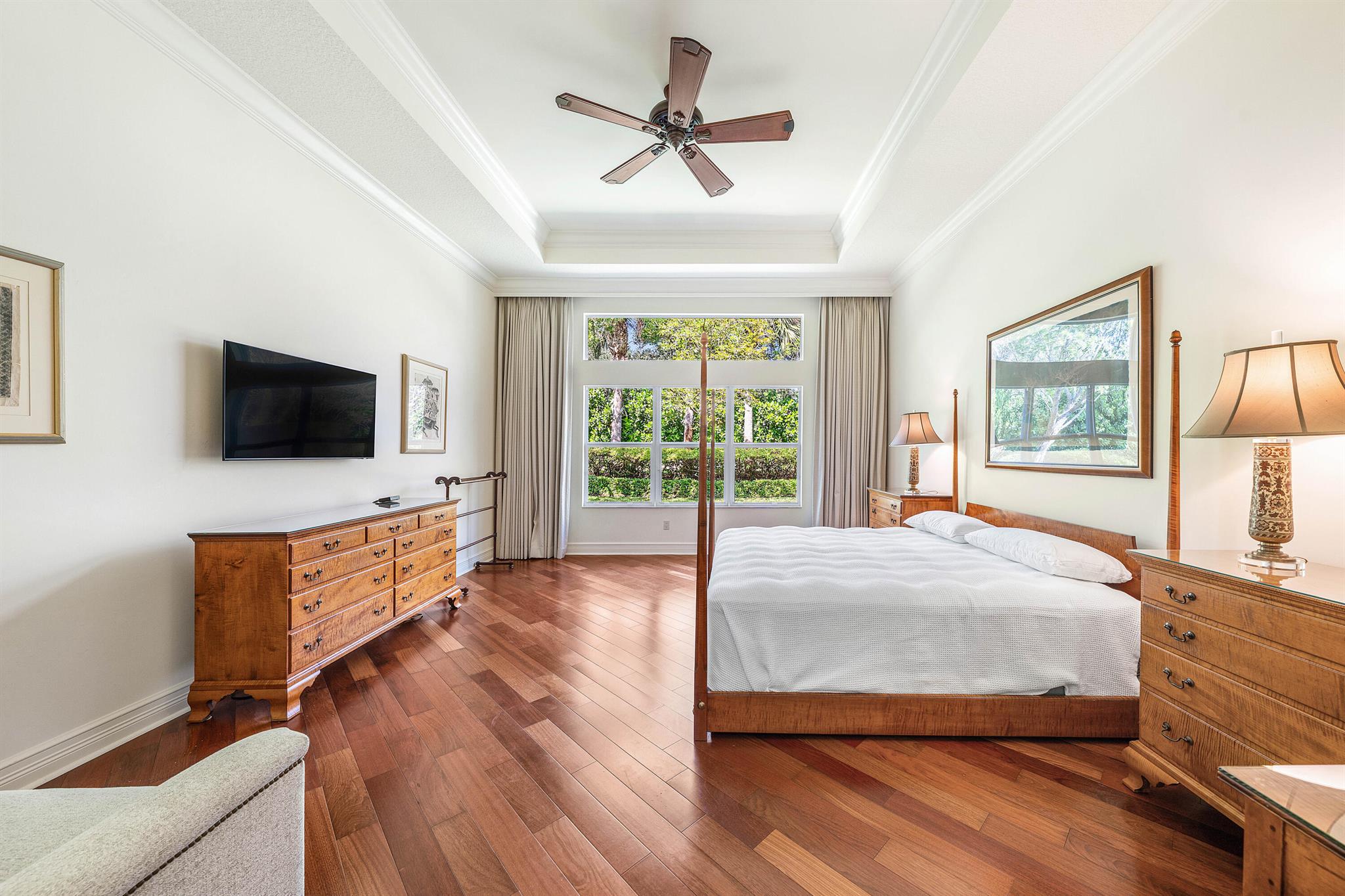 Valencia Cove - Residential