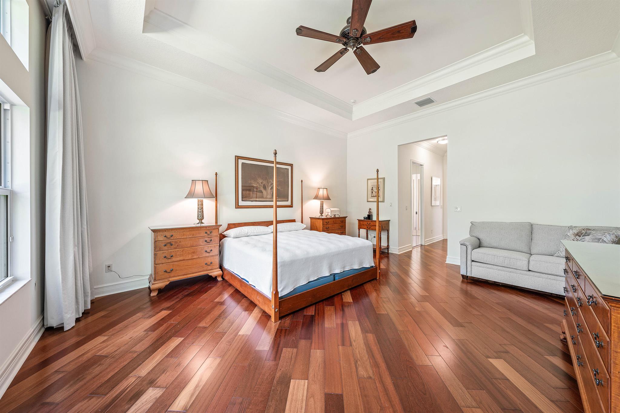 Valencia Cove - Residential