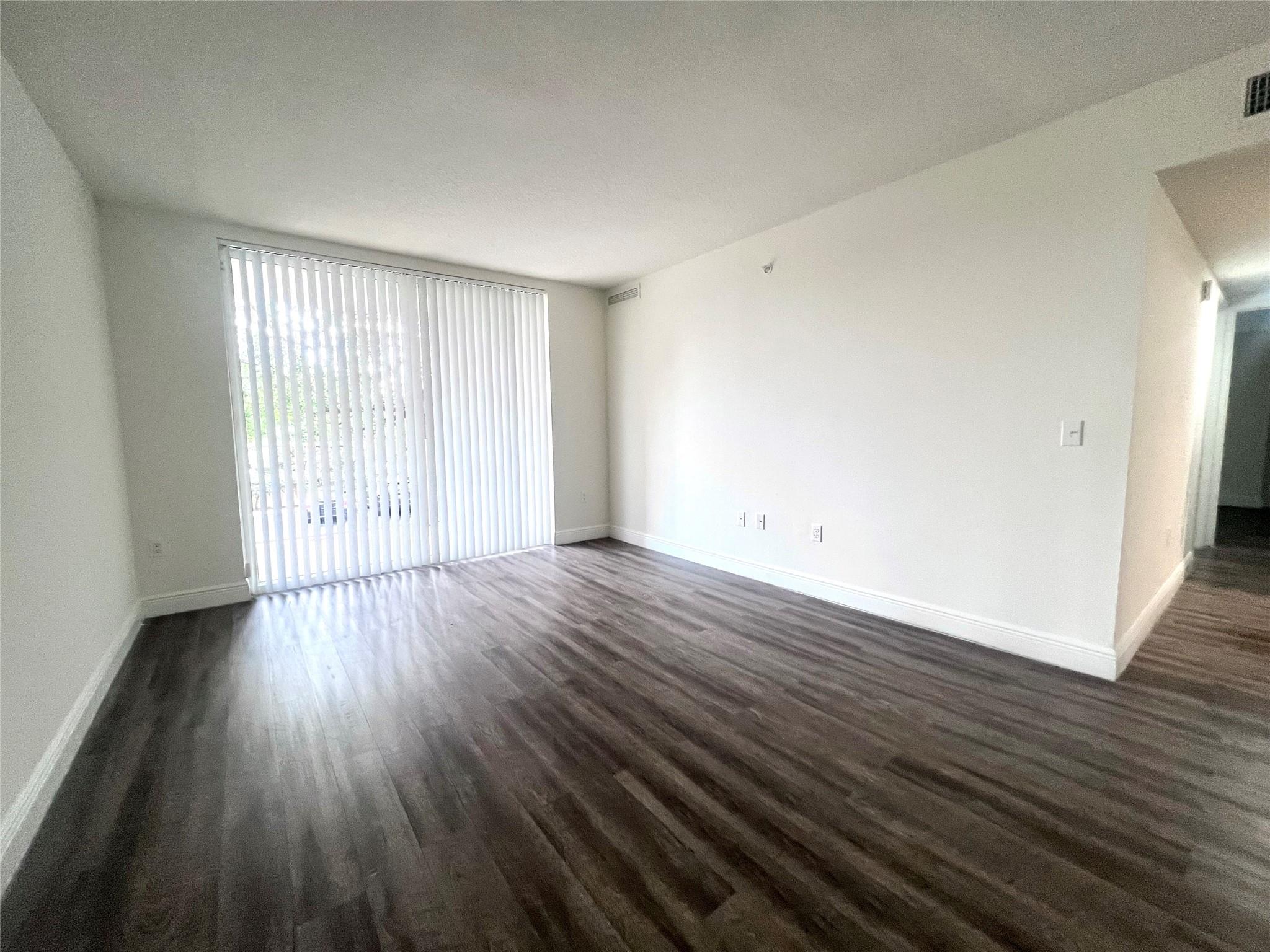 Country Club Towers - Residential Lease