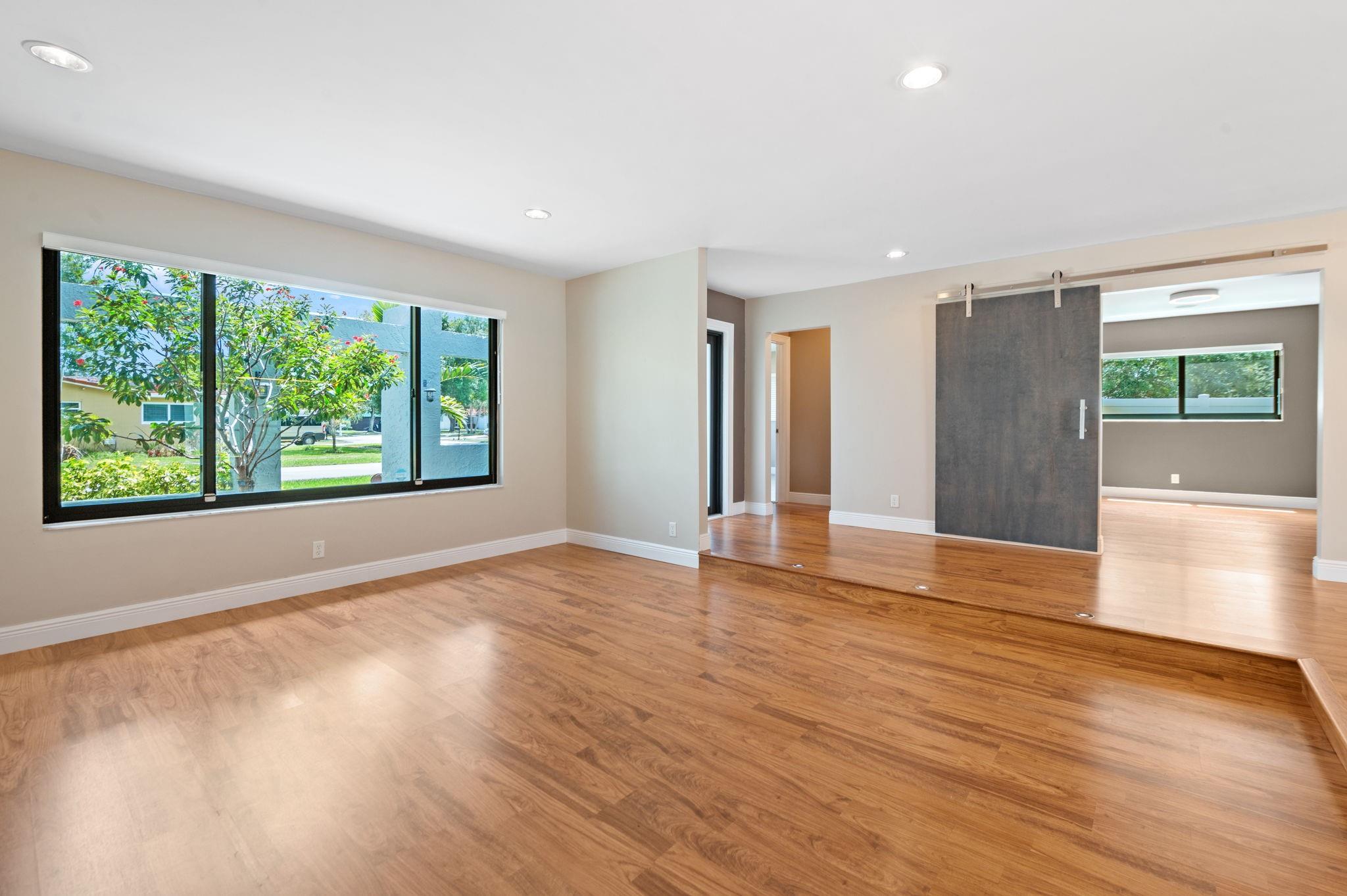 10291 NW 3rd Ct, Plantation, FL, 33324/$669,000 3 10291 NW 3rd Ct