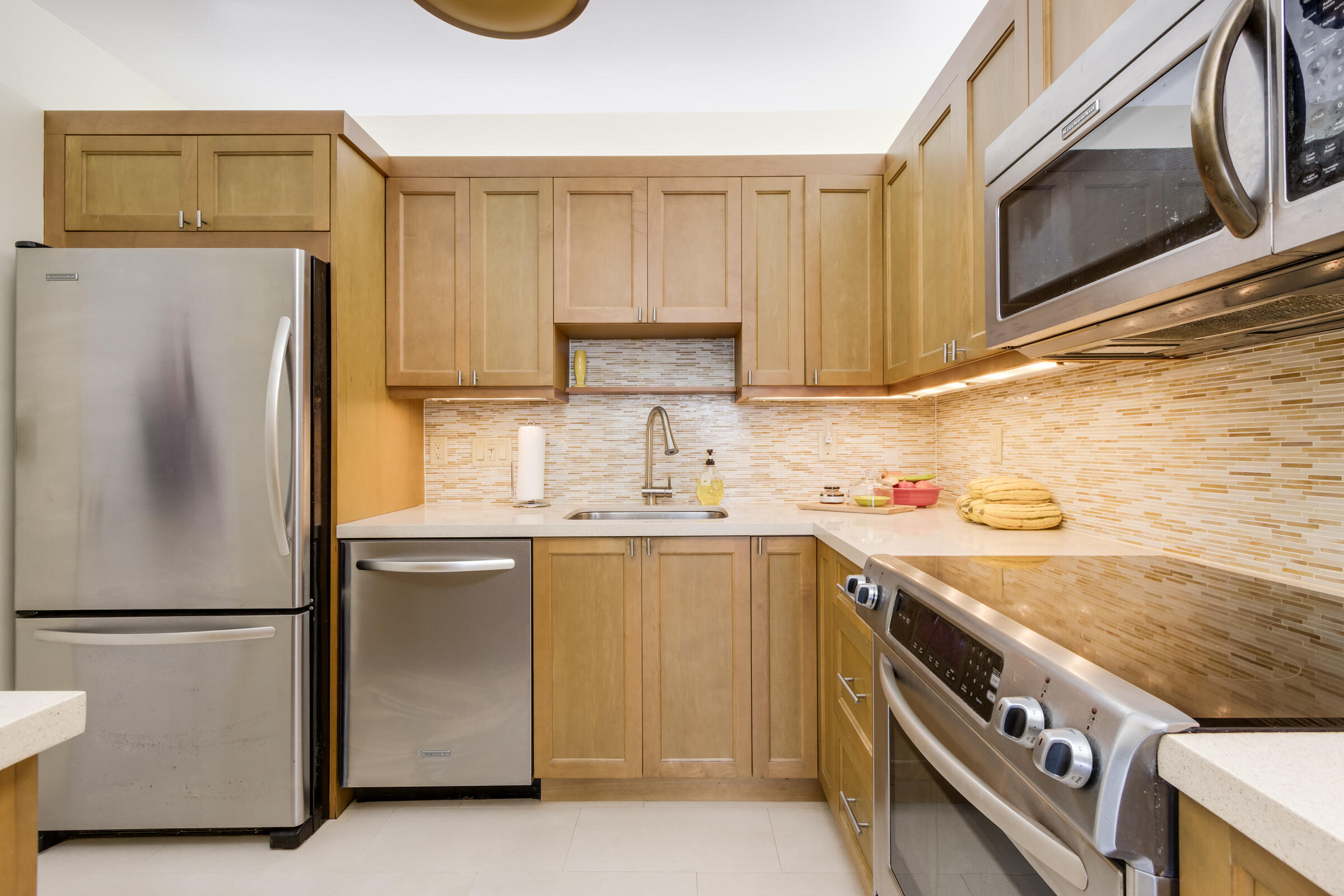 SUNRISE TOWER CONDO - Residential