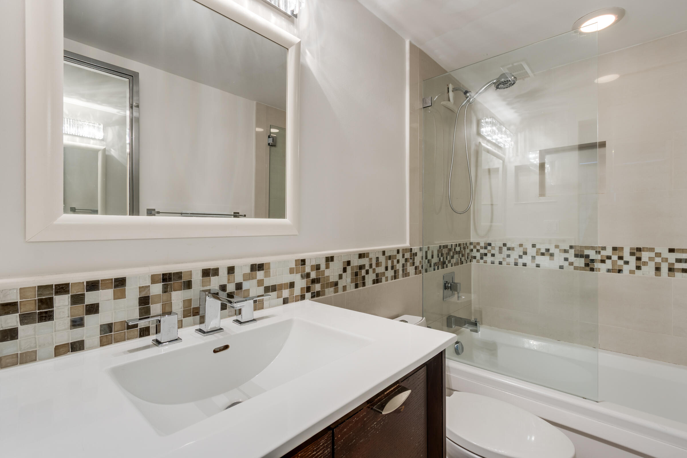 SUNRISE TOWER CONDO - Residential