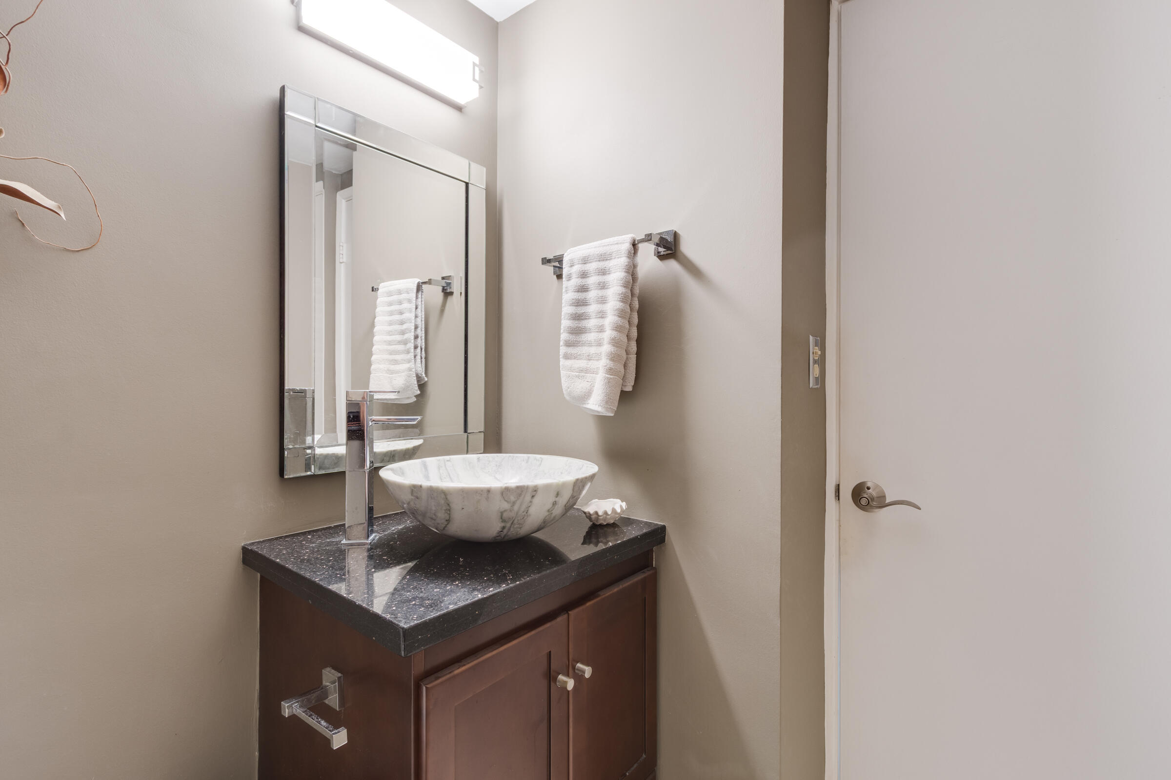 SUNRISE TOWER CONDO - Residential