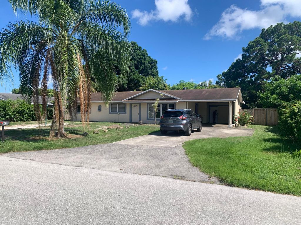 Photo of 5400 Cleveland Road #5400, Delray Beach, FL 33484 (MLS # R11169377)
