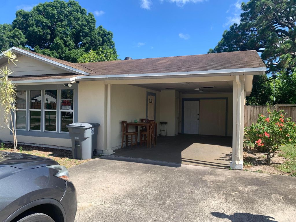 Photo of 5400 Cleveland Road #5400, Delray Beach, FL 33484 (MLS # R11169377)