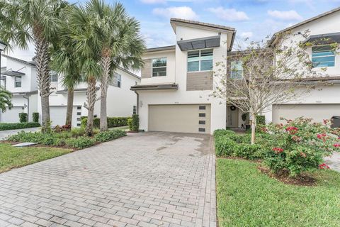 A home in Lake Worth