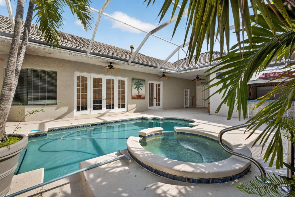 Photo of 588 SW SAINT JOHNS BAY, Port Saint Lucie, FL 34986 (MLS # B26072655)