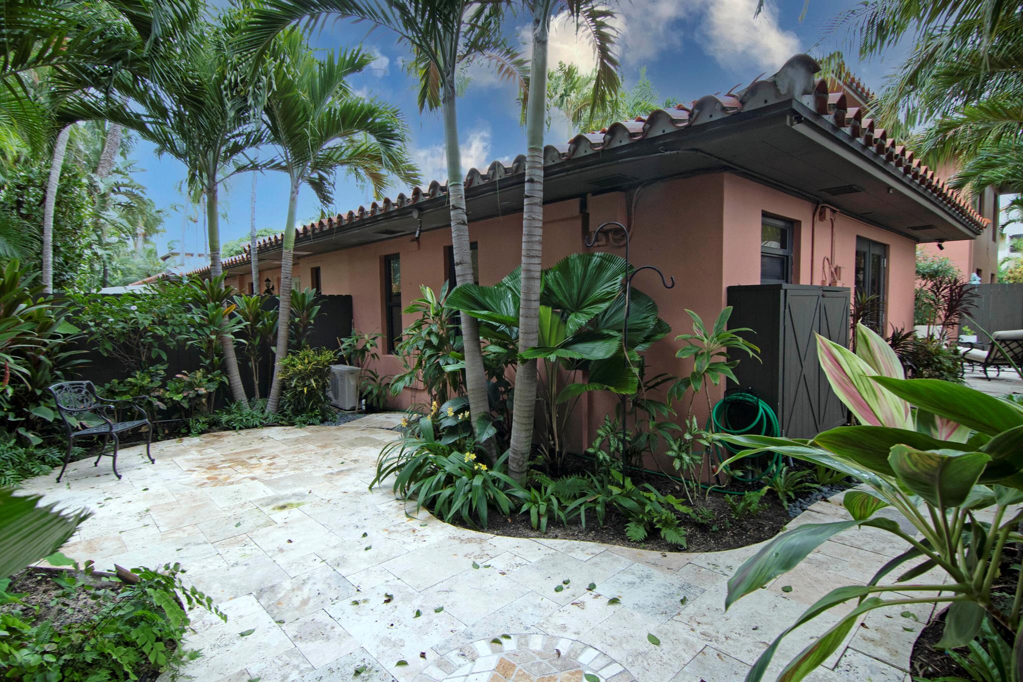 CHILIAN COURT CONDO - Residential Lease