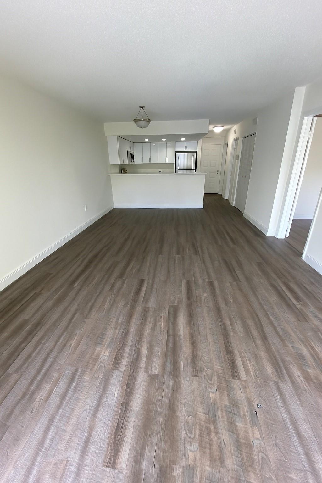 Country Club Towers - Residential Lease