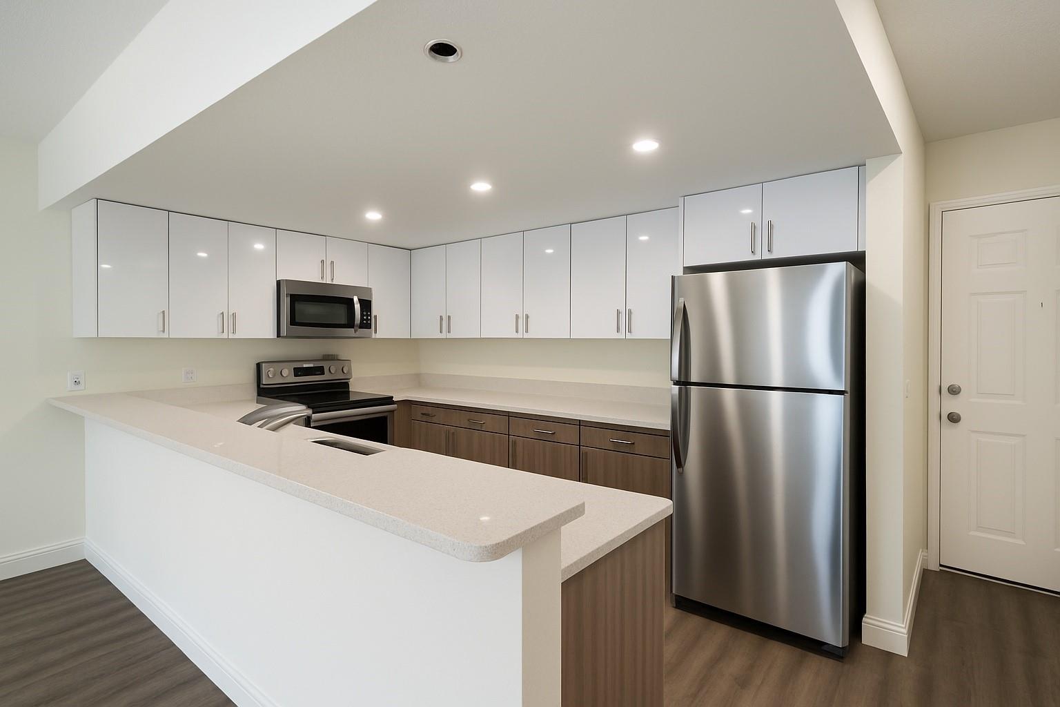 Country Club Towers - Residential Lease