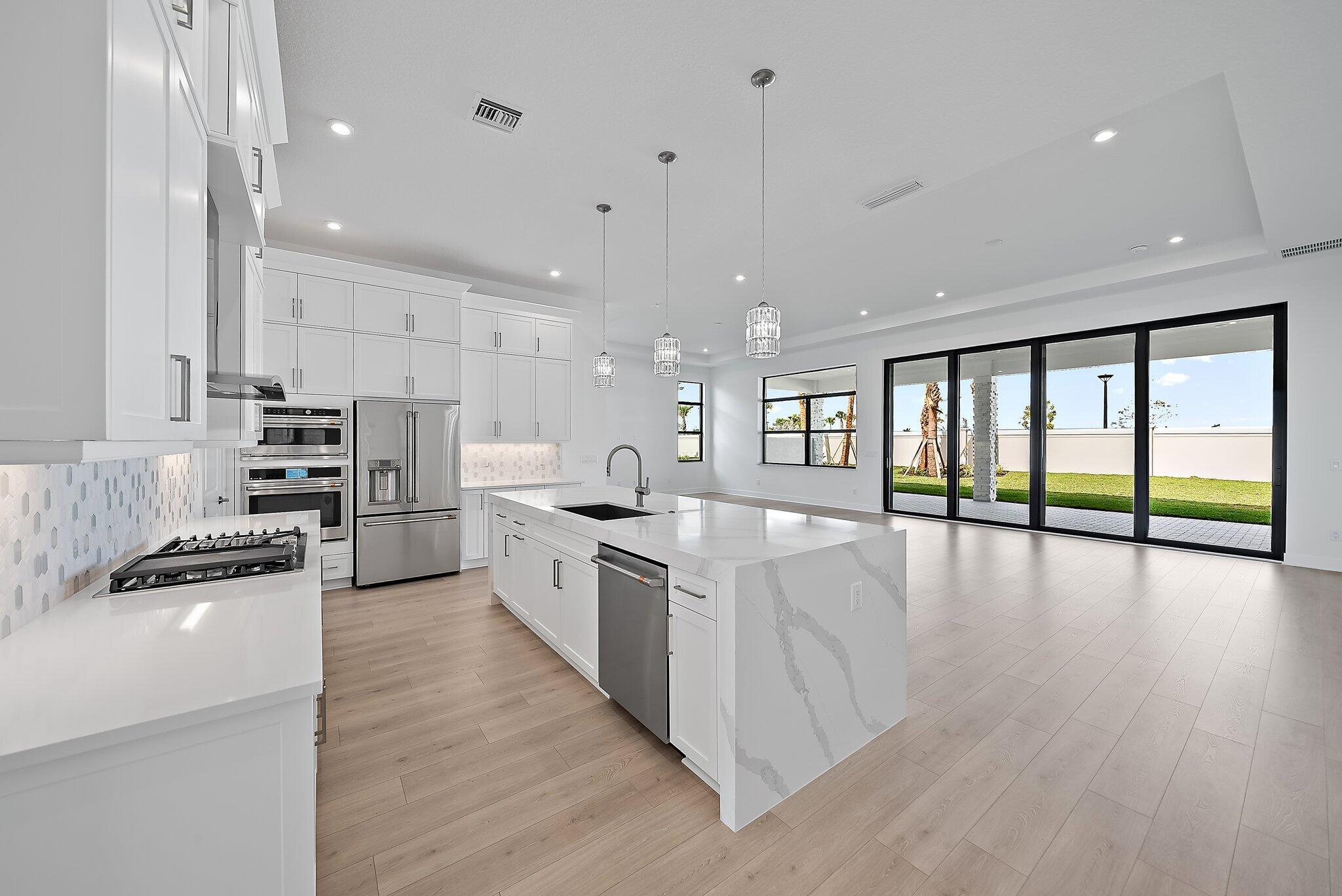 9504 St Germain