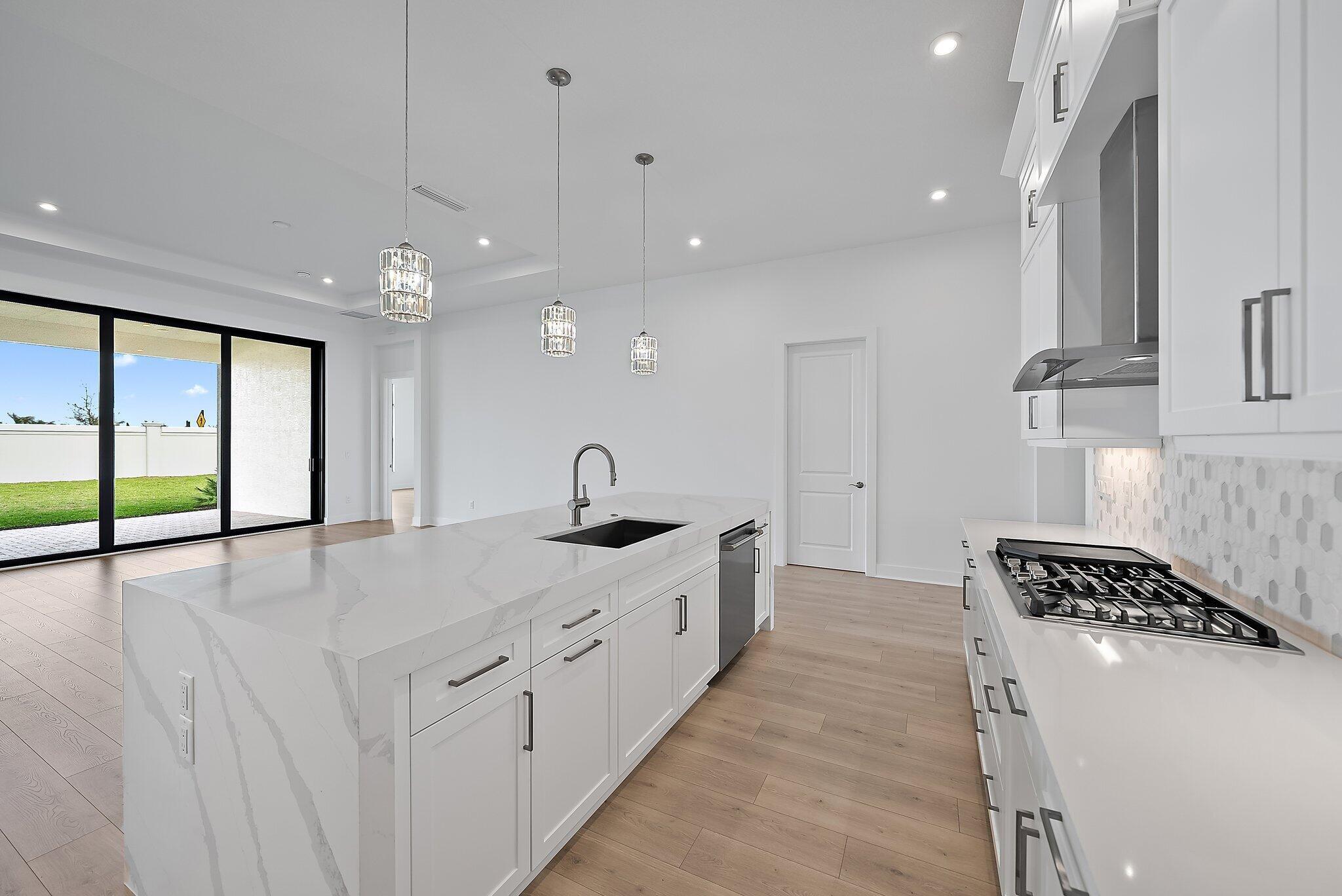 9504 St Germain