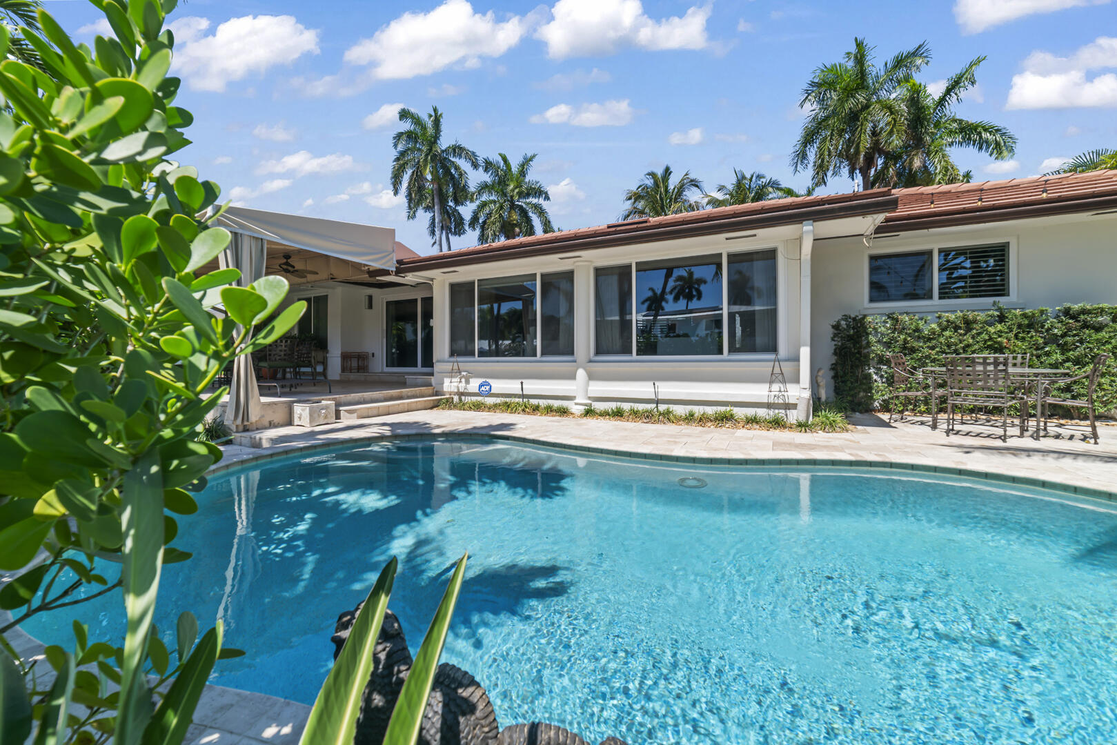 TROPIC ISLE - Residential