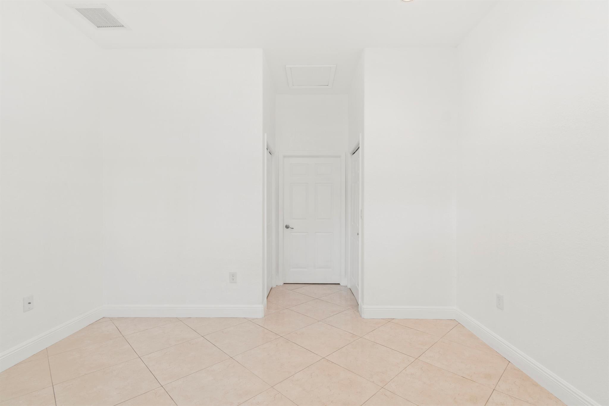 PALM BEACH RANCHETTES - Residential Lease