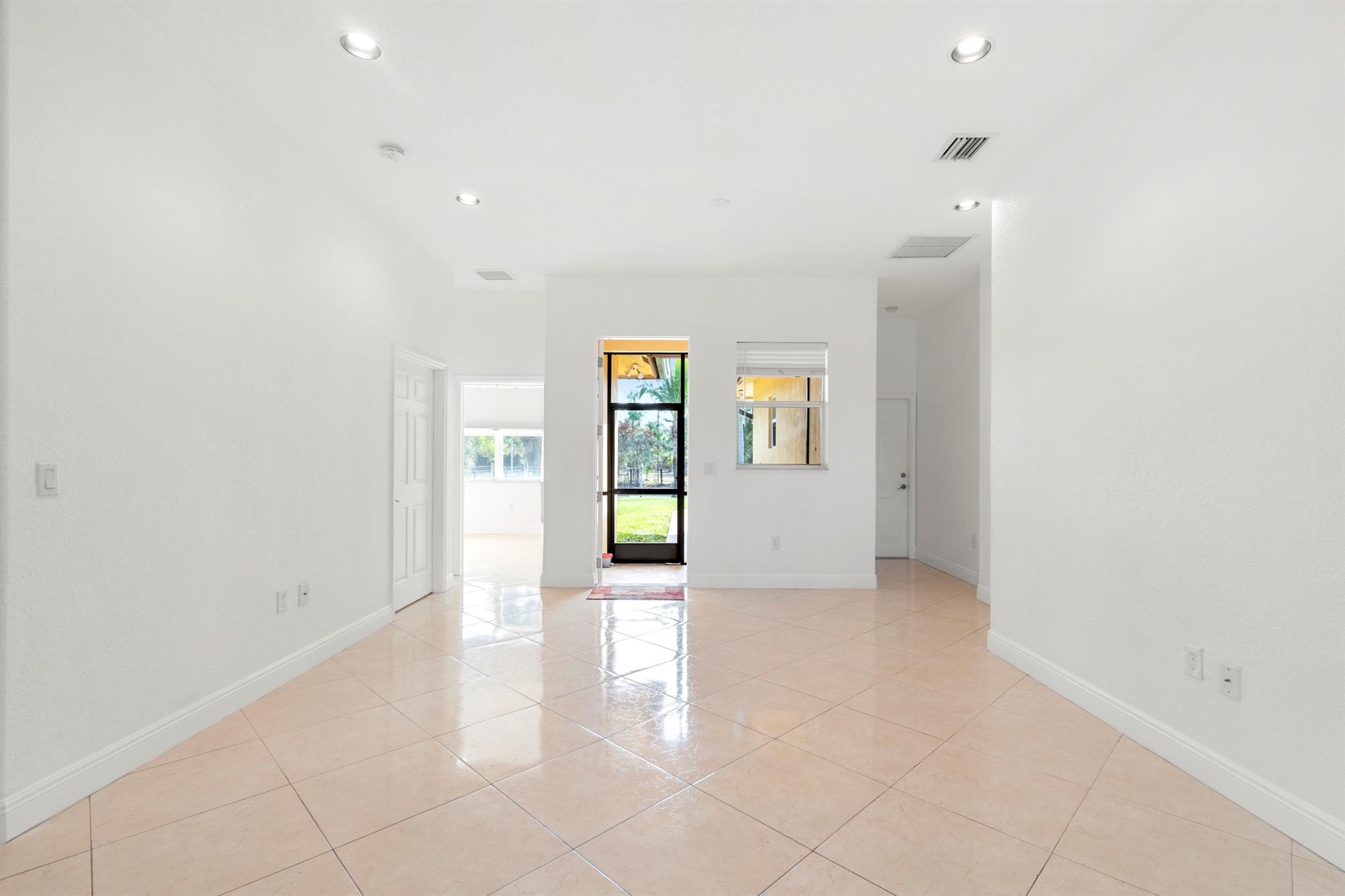 PALM BEACH RANCHETTES - Residential Lease