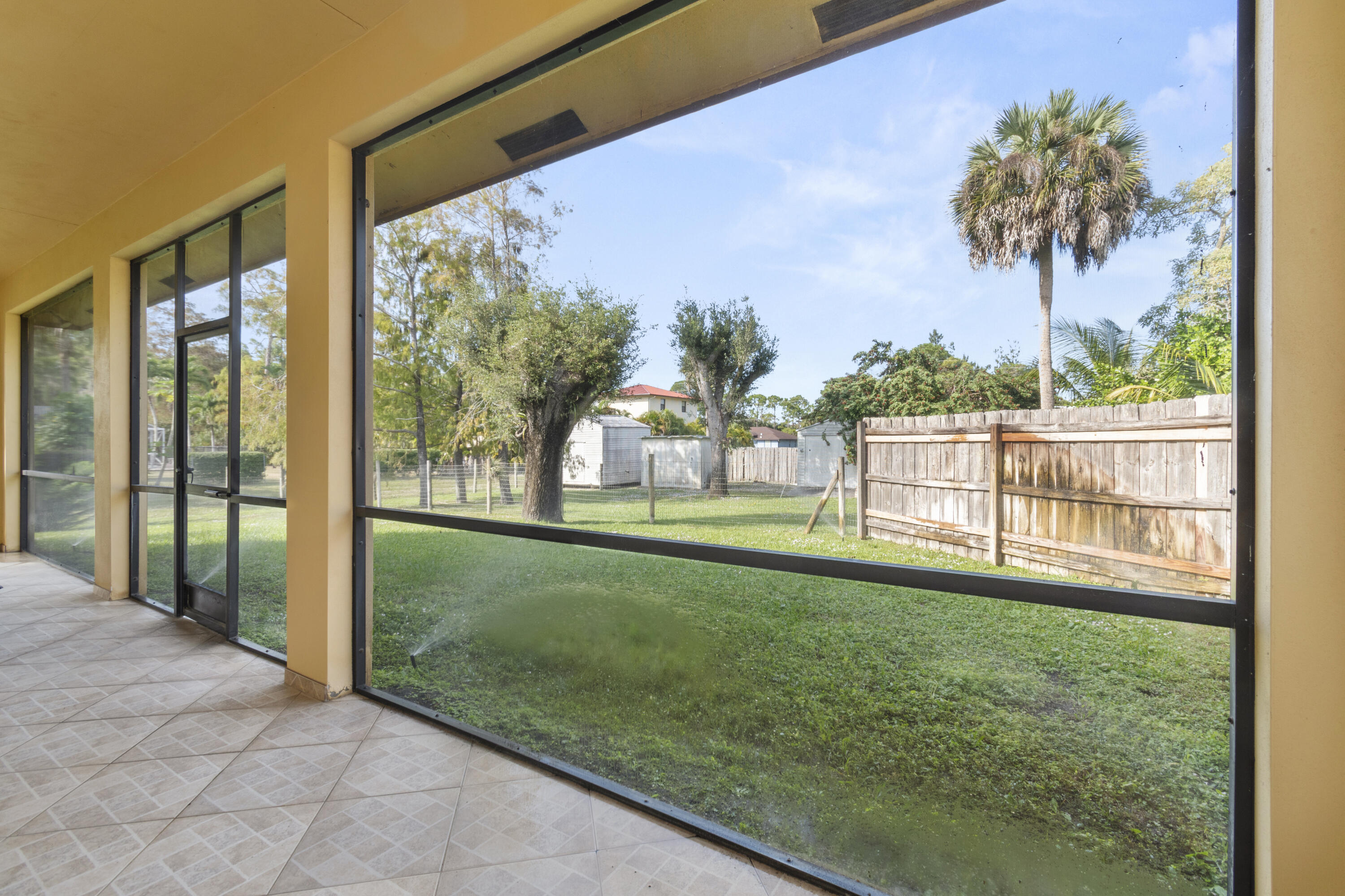 PALM BEACH RANCHETTES - Residential Lease