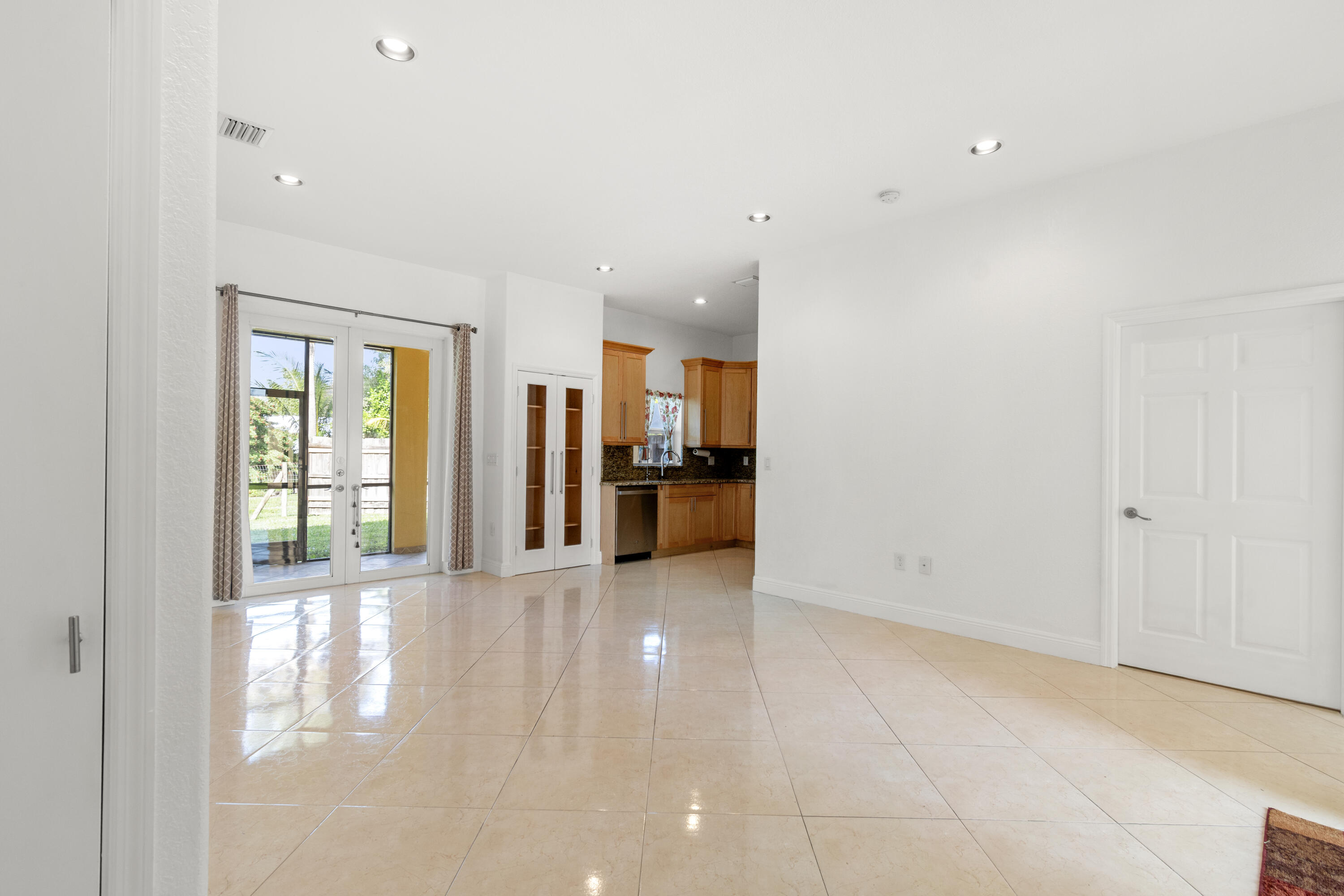 PALM BEACH RANCHETTES - Residential Lease