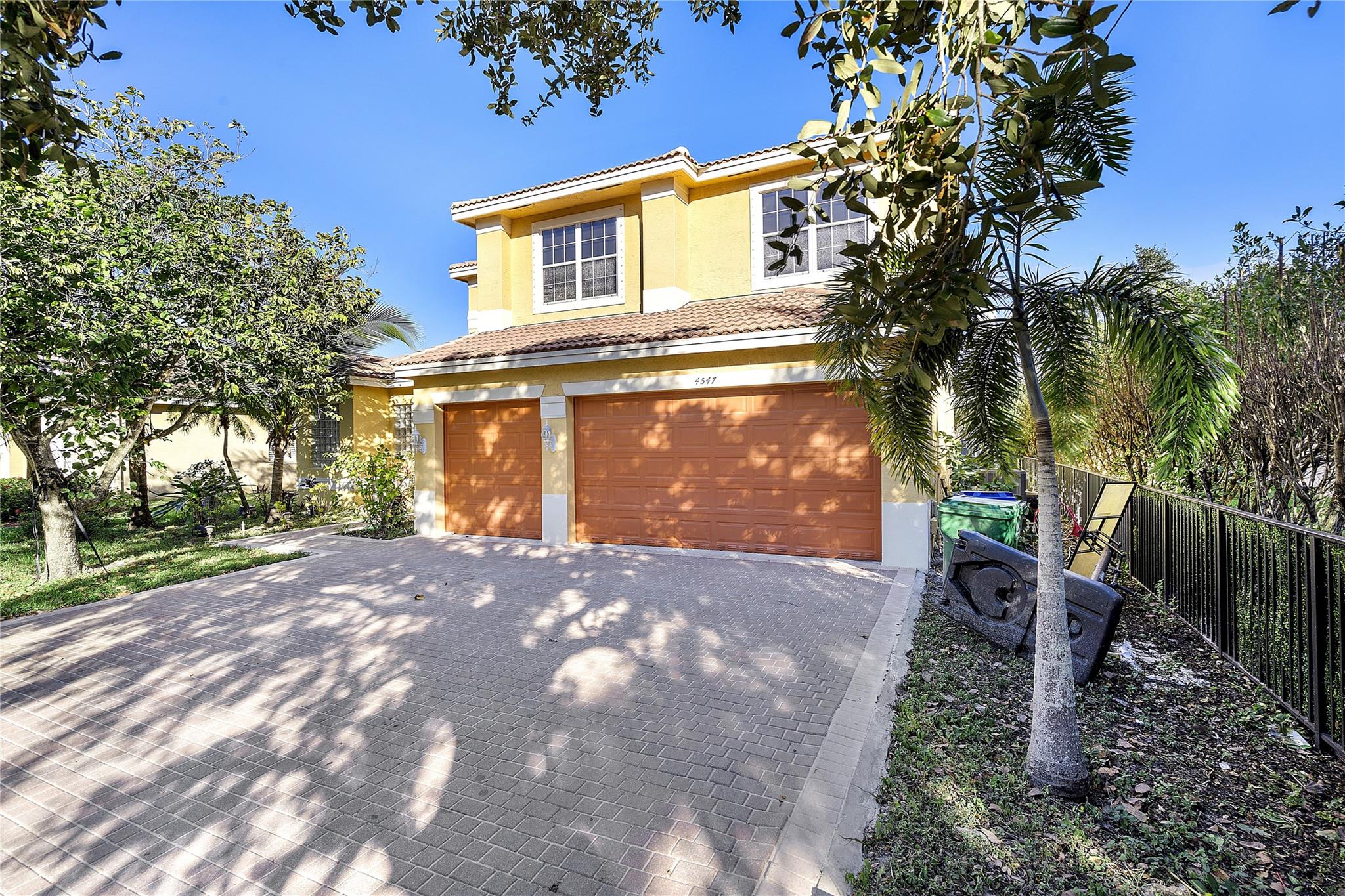 4547 SW 186th Way