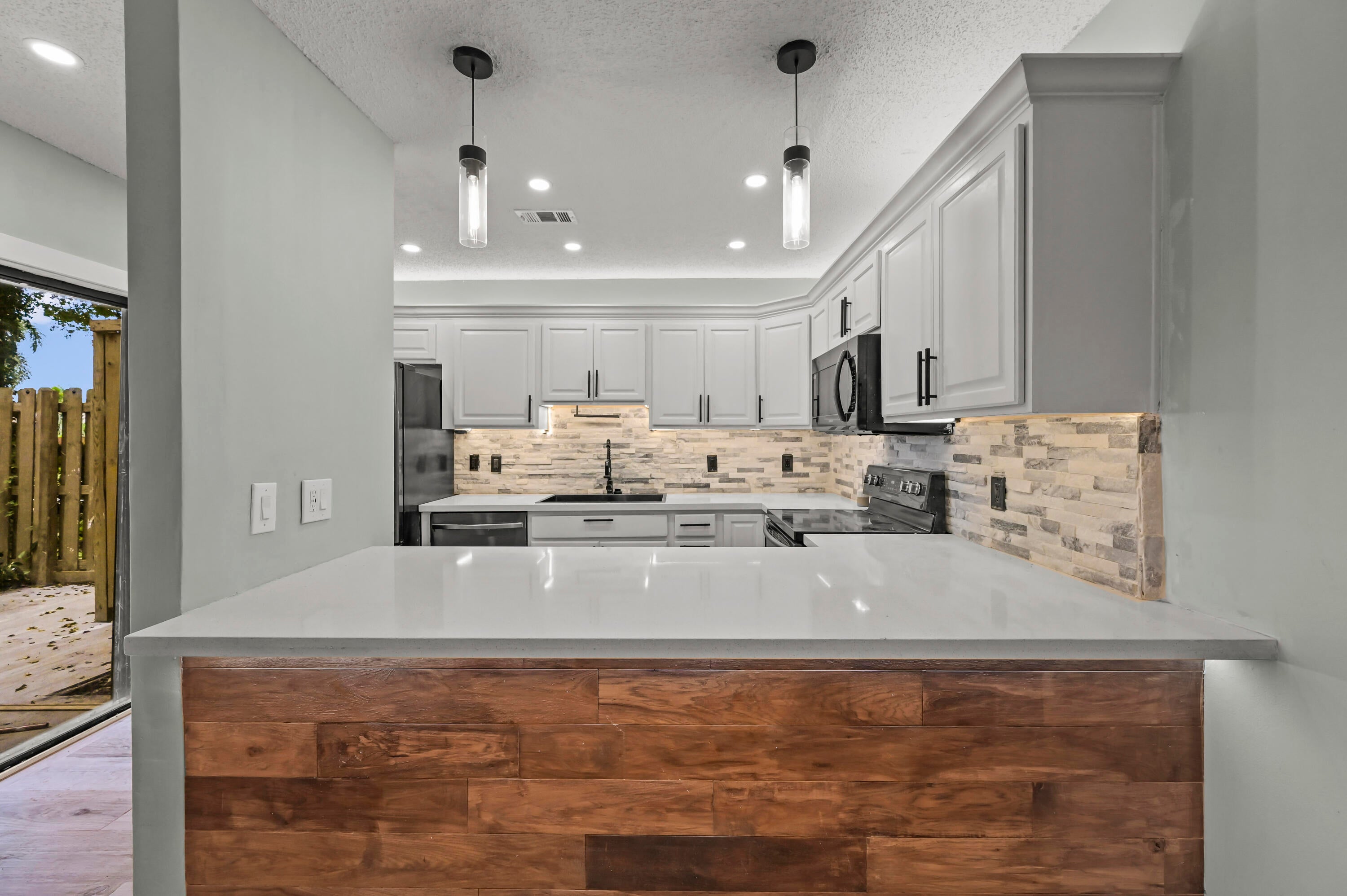 301 MIRAMAR Lane C1