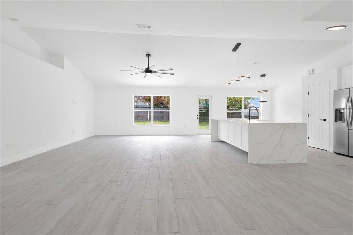 PORT ST LUCIE SECTION 15 - Residential