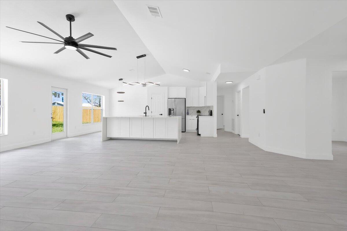 PORT ST LUCIE SECTION 15 - Residential