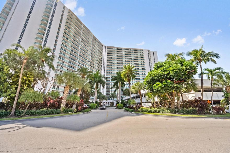The Florida Riviera Lifestyle Awaits! Live your best life in this one-bedroom, one-and-a-half-bath retreat in Sunny Isles Beach. Located on the 4th floor, it features an expansive balcony with breathtaking views of the Intracoastal and resort-style pool. The bright, open living space is ideal for relaxing or entertaining. Enjoy resort-style amenities, including a pool, gym, on-site restaurant, valet, and 24-hour reception. Just minutes from beautiful beaches, top restaurants, bars, supermarkets, and luxury shopping, this place is perfect for year-round living or a vacation getaway. Your dream coastal escape is waiting!