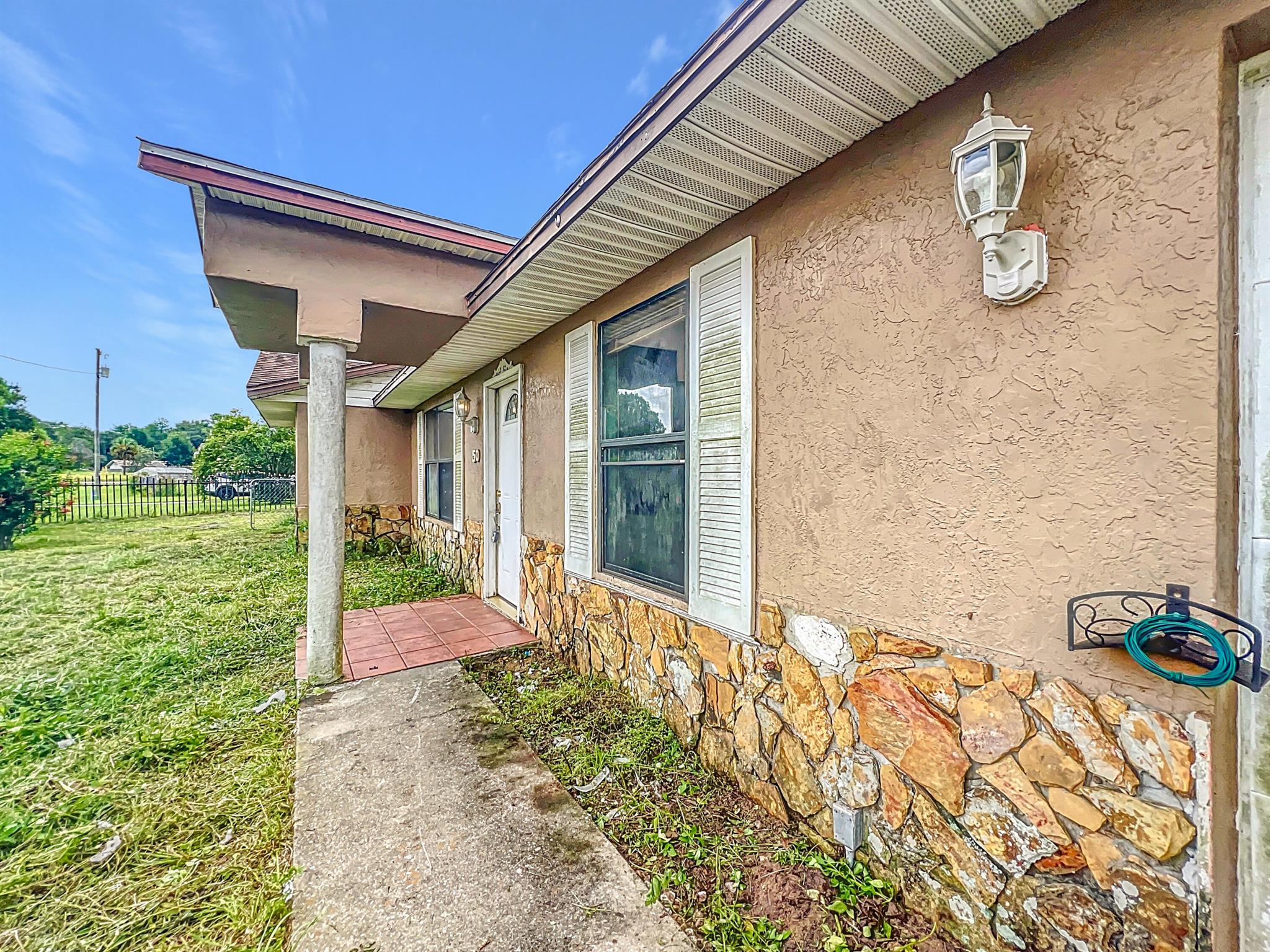 SILVER SPRINGS SHORES UNI - Residential