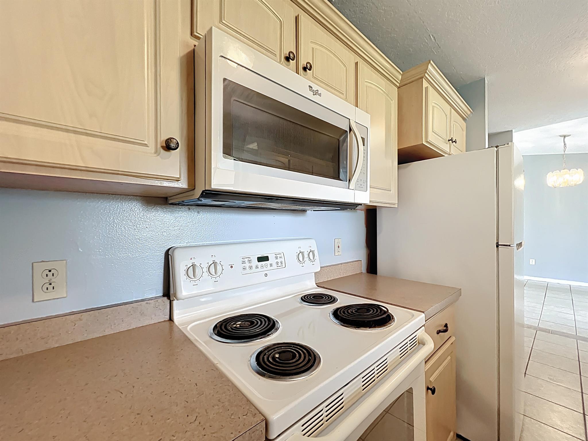 SILVER SPRINGS SHORES UNI - Residential