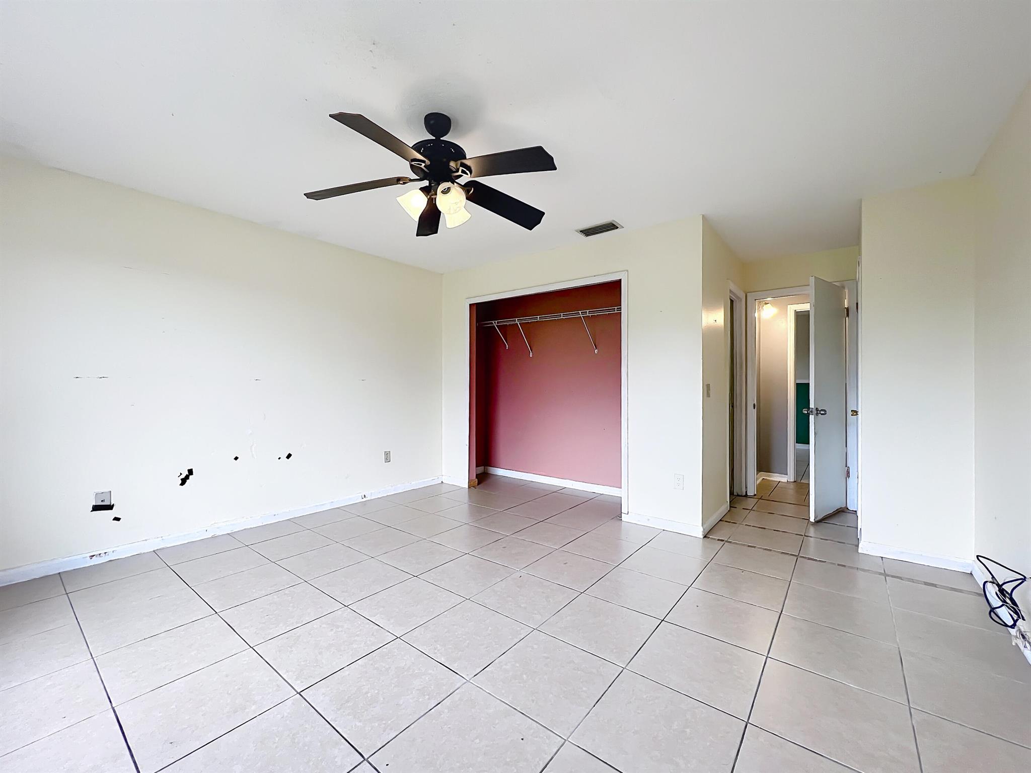 SILVER SPRINGS SHORES UNI - Residential